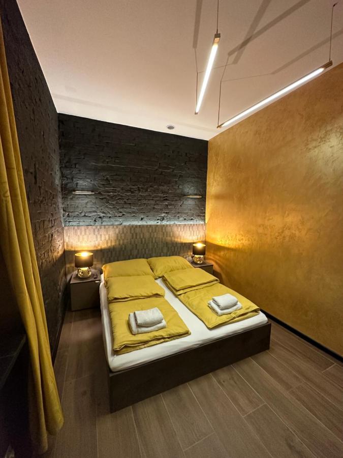 Darkhouse Flaviker Apartment Lodz  Ngoại thất bức ảnh